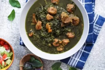 khoresht aloo esfenaj