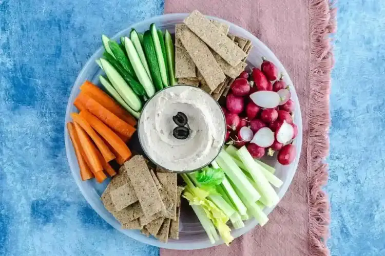 taramasalata with vegetable