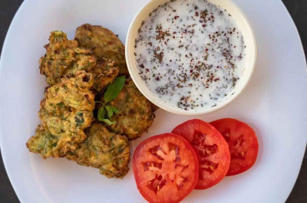 Turkish zucchini fritters