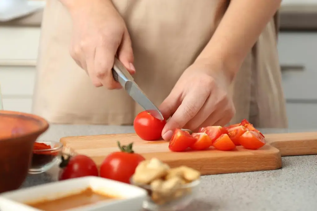 chopped tomato for gavurdagi 